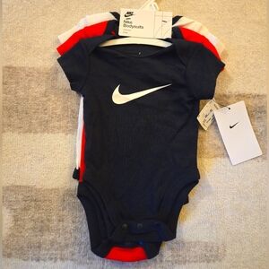 Nike Bodysuit 3 Pack